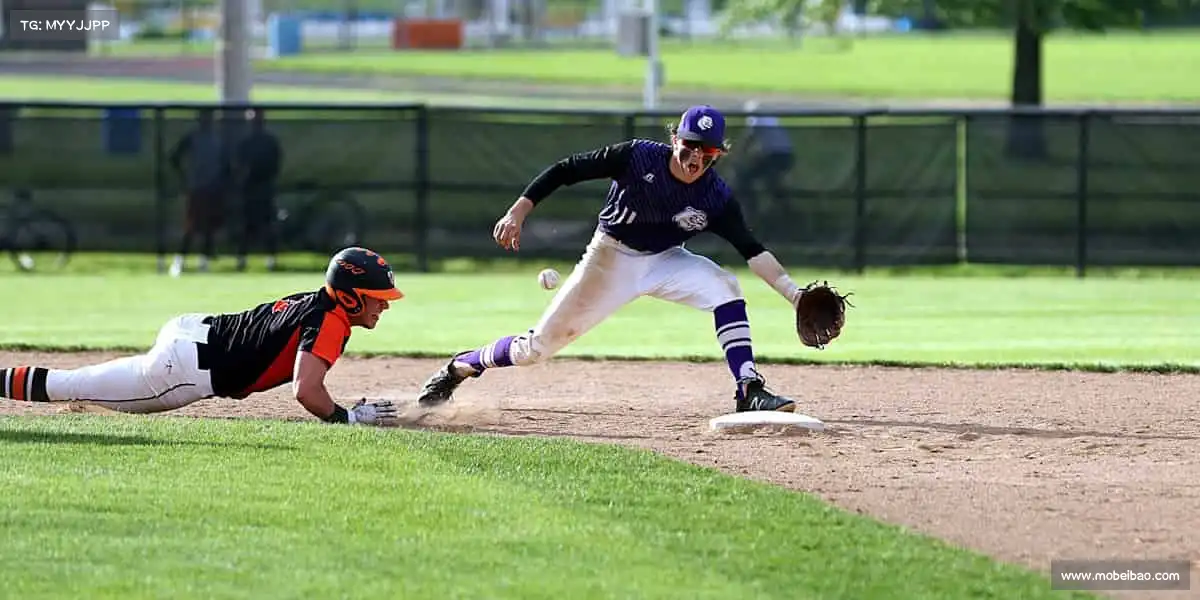 <strong>UED官网</strong>球拍舞动，弧线划过，每一分都是全力以赴的证明🎾